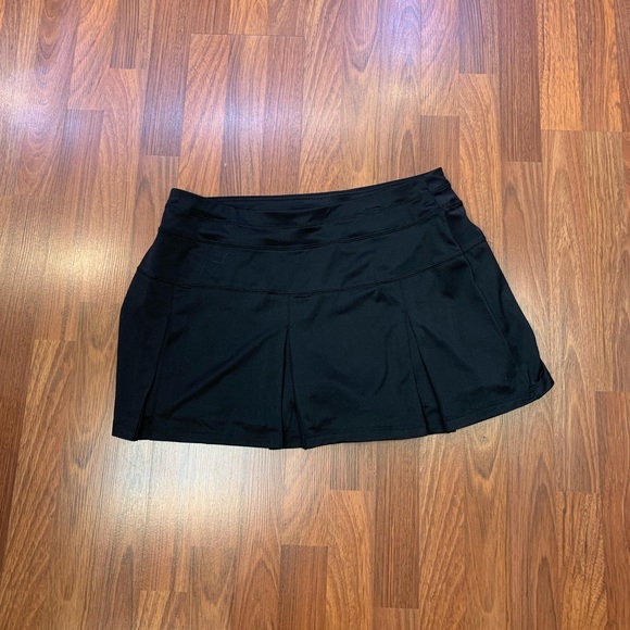 TekGear Women’s Athletic Skirt with Shorts - Picture 2 of 3